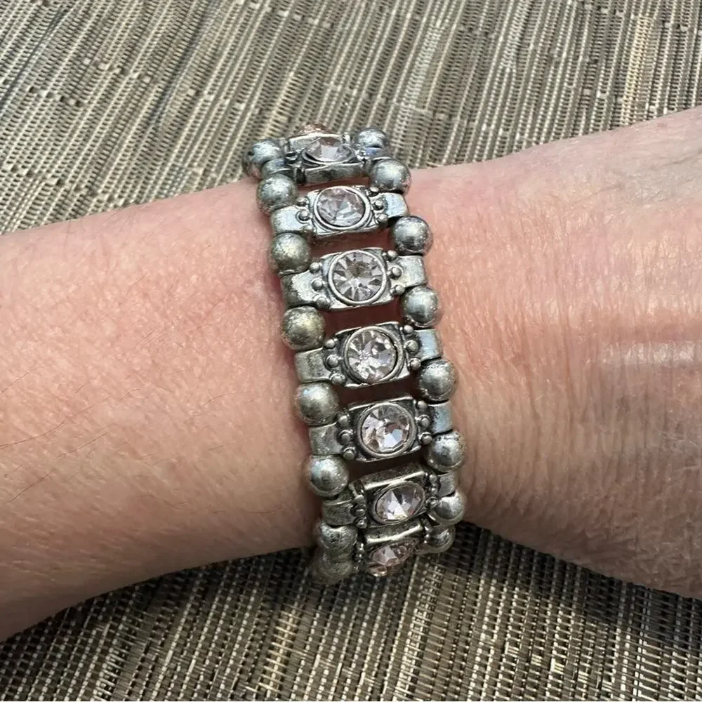 Light Pink Rhinestone Stretch Bracelet Unbranded Silver tone Retro